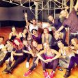 Le danseur Christophe Licata avec ses complices de "Danse avec les stars" pour préparer la tournée. Décembre 2014.