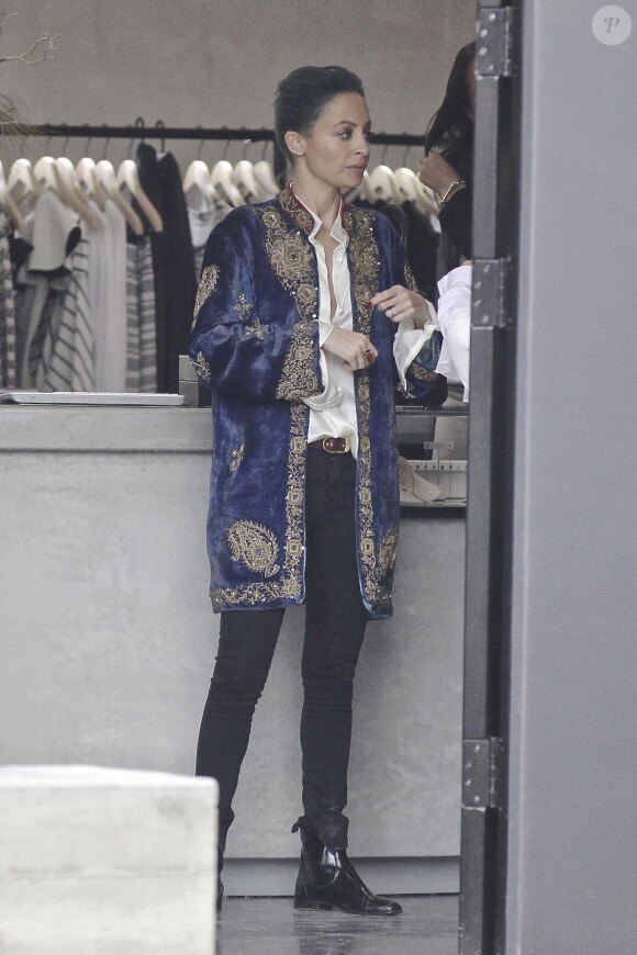 Nicole Richie est allée faire du shopping à Malibu le 19 décembre 2014