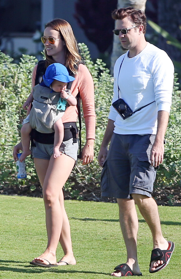Exclusif - Olivia Wilde, son fiancé Jason Sudeikis et leur fils Otis en vacances à Hawaii, le 20 décembre 2014.