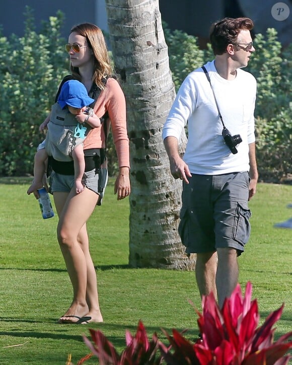 Exclusif - Olivia Wilde, Jason Sudeikis et leur fils Otis en vacances à Hawaii, le 20 décembre 2014.