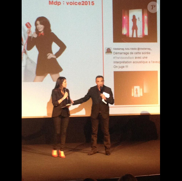 Nikos et Karine Ferri lors de la conférence de presse de lancement de The Voice 4, le 17 décembre 2014, chez TF1