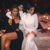 Les Kardashian: Réveillon de Noël épique, Khloé, Kendall et Kylie Jenner divines