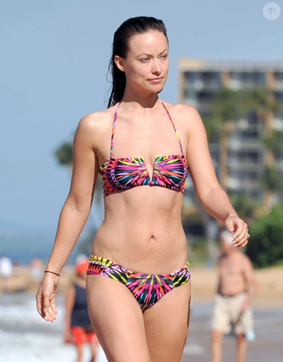 Exclusif - Olivia Wilde sur la plage lors de ses vacances en famille à Hawaï, le 18 décembre 2014.