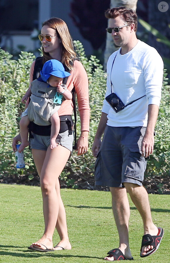 Exclusif - Olivia Wilde, son fiancé Jason Sudeikis et leur fils Otis en vacances à Hawaï, le 20 décembre 2014.