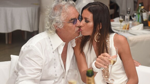 Flavio Briatore : Amoureux avec sa pulpeuse Elisabetta pour une soirée mouillée