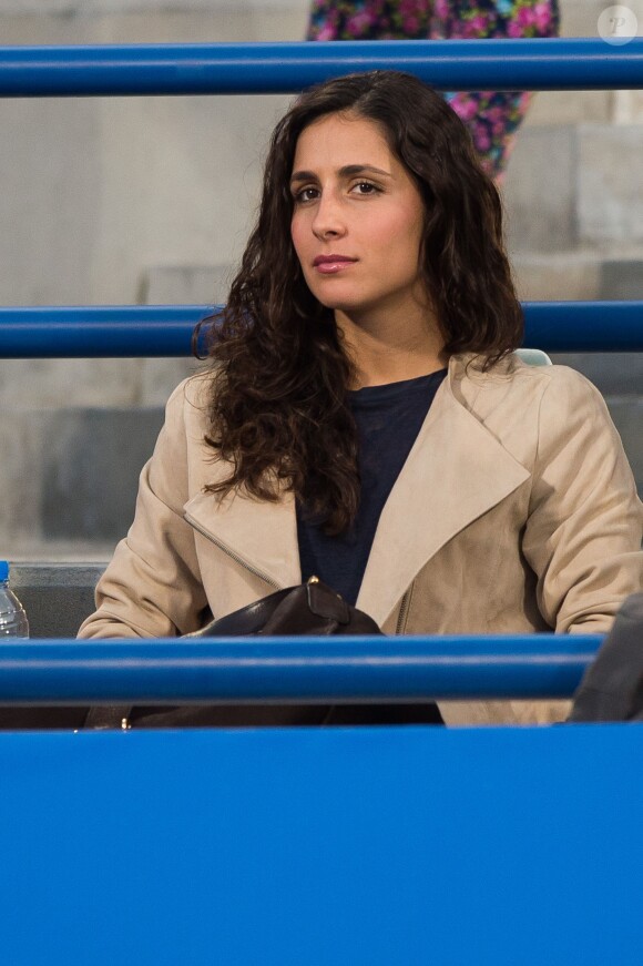 Xisca Perello, la compagne de Rafael Nadal, lors de la demi-finale de son compagnon face à Andy Murray à l'occasion d'un tournoi d'exhibition à Abu Dhabi, le 2 janvier 2015