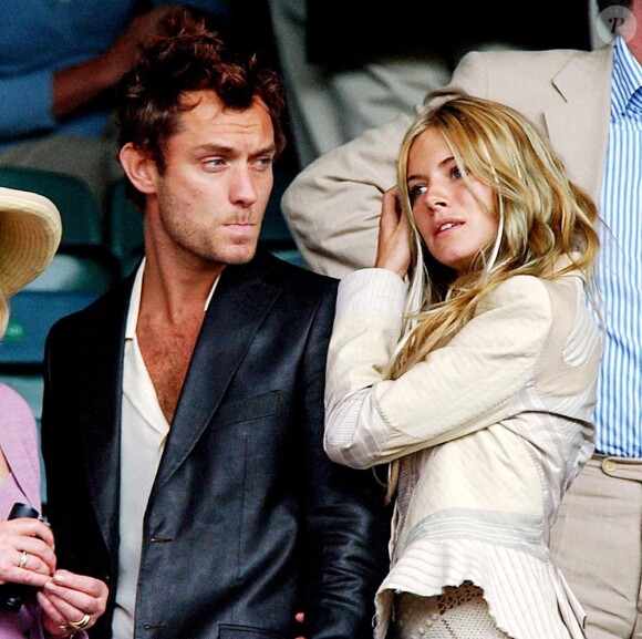 Jude Law et Sienna Miller en octobre 2005