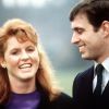 Sarah Ferguson, duchesse d'York, et le prince Andrew, duc d'York, lors de leurs fiançailles en 1986