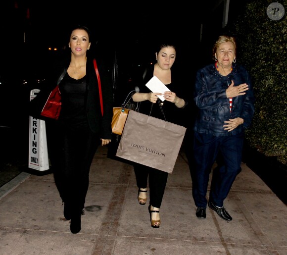 Exclusive - Eva Longoria se rend au restaurant Beso à Hollywood, Los Angeles, le 5 janvier 2015