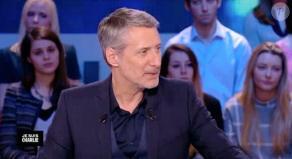 Antoine de Caunes sur le plateau du "Grand journal" de Canal+, le 8 janvier 2014.