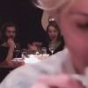 Le 5 janvier 2015 une paparazzi amateur a surpris le couple Emma Stone et Andrew Garfield en train de dîner au restaurant
