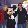 Dany Brillant avec sa femme Nathalie et leur fils pour la Prolongation du 20eme anniversaire de Disneyland Paris, le 23 mars 2013 