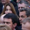 Carla Bruni et Nicolas Sarkozy - Les dirigeants politiques mondiaux, les membres de l'équipe de Charlie Hebdo et les famillies des victimes défilent à la marche républicaine pour Charlie Hebdo à Paris, le 11 janvier 2015