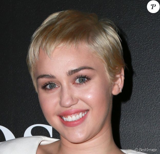 Miley Cyrus à la soirée " W Magazine Shooting Stars " à Los Angeles, le 10 janvier 2015