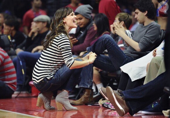 Jennifer Garner avec sa fille Violet au match de Clippers contre les Celtics au Staples Center, Los Angeles, le 19 janvier 2015.