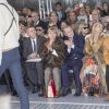 Bryan Ferry, Michael Burke et sa femme Brigitte, Kate Moss, Hidetoshi Nakata et Michael Stipe assistent au défilé homme Louis Vuitton automne-hiver 2015-2016 au Parc André Citroën. Paris, le 22 janvier 2015.