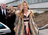 Fashion Week : Kate Moss, souriante et stylée pour le show Louis Vuitton