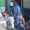 Exclusif - Jay Z, Tina Knowles, Kelly Rowland et son mari Tim Witherspoon quittent le restaurant My Two Cents après un déjeuner en famille. Los Angeles, le 25 janvier 2015.