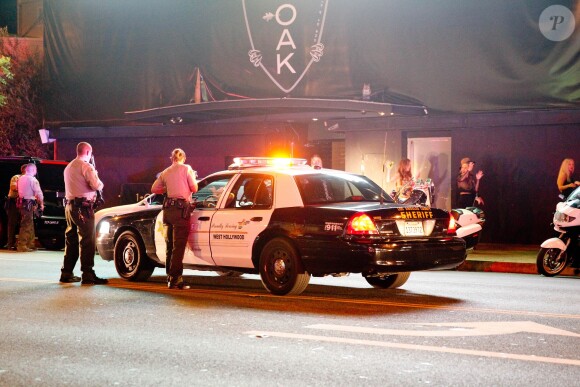 La police à la sortie du 1OAK, où Suge Knight a reçu plusieurs balles au cours d'une altercation. Los Angeles, le 24 août 2014.