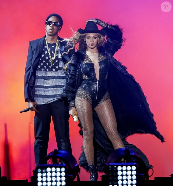 Jay Z et Beyoncé en concert à Houston. Le 18 juin 2014.