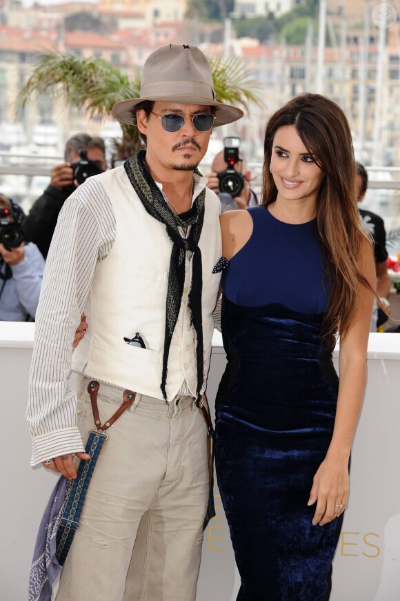 Johnny Depp et Penélope Cruz au Festival de Cannes pour la présentation de Pirates des Caraïbes 4 le 14 mai 2011