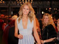Toni Garrn : L'ex de Leo DiCaprio sexy et électrique devant Juliette Binoche