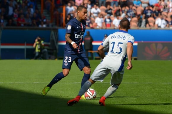 Gregory van der Wiel lors du match Paris Saint-Germain - SC Bastia. Paris, le 16 août 2014.