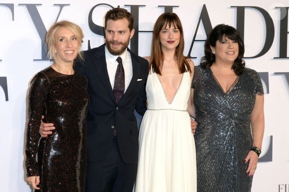 Sam Taylor-Johnson, Jamie Dornan, Dakota Johnson et E L James -  Première du film "50 Nuances de Grey" à Londres, e 12 février 2015.