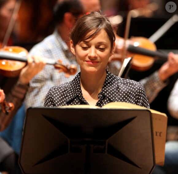Marion Cotillard lors des répétitions de "Jeanne au Bûcher" à l'auditorium Rainier III, à Monaco pour interpréter le rôle de Jeanne d'Arc dans l'oratorio d'Arthur Honegger le 6 février 2015.