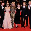 Richard Madden, Lily James, Cate Blanchett, Helena Bonham Carter, Kenneth Branagh et Stellan Skarsgard lors de la première de Cendrillon à la Berlinale, le 13 février 2015.