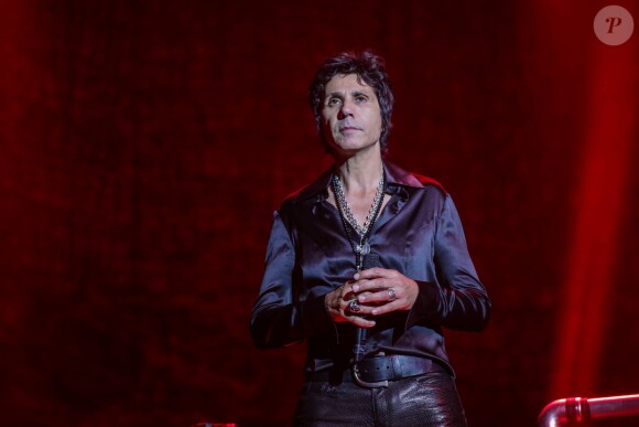 Jean-Luc Lahaye participe au concert Stars 80 - L'origine au Zénith de Lille, le 24 octobre 2014.