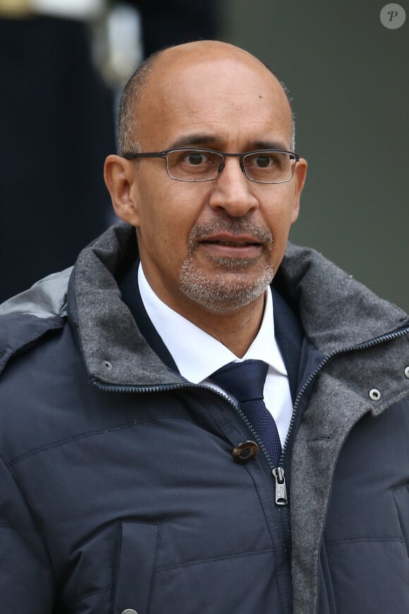 Harlem Désir, secrétaire d'état chargé des Affaires européennes sortant du premier conseil des ministres de l'année et la cérémonie des voeux du président au palais de l'Elysée à Paris, le 5 janvier 2015.  After first cabinet meeting of the year and the French president's New Year wishes to the government ceremony at the Elysee Palace in Paris on January 5, 2015.05/01/2015 - Paris