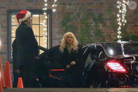 Christina Aguilera arrive à la soirée Azoff Christmas Party à Beverly Hills le 3 décembre 2014