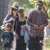 Christina Aguilera se rend à un pique-nique organisé par l'école de son fils Max à Santa Monica, le 2 septembre 2014. Elle y retrouve son ex-mari, Jordan Bratman, et discute avec lui.