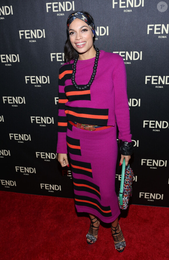Rosario Dawson assiste à l'inauguration de la nouvelle boutique Fendi sur Madison Avenue. New York, le 13 février 2015.