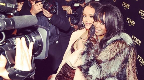 Fashion Week : Rihanna et Naomi Campbell, duo sexy avec Karl Lagerfeld