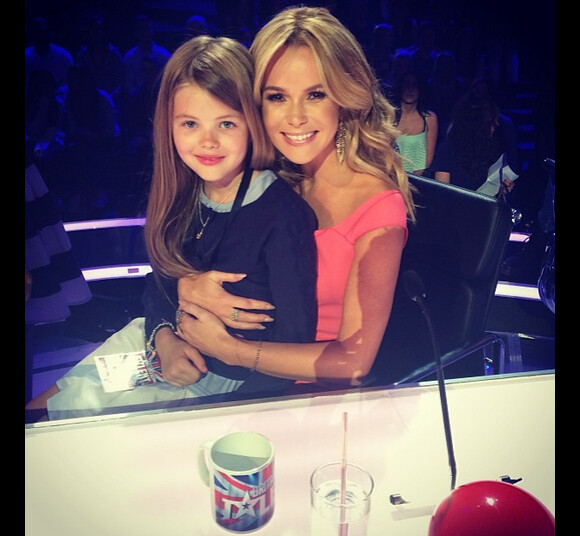 Sur son compte Instagram, Amanda Holden a ajouté une photo d'elle en compagnie de sa fille, le 1er juin 2014