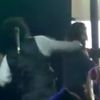 Afroman frappe une fan en plein concert à Biloxi le 17 février 2015. 