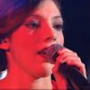 Pauline chante Battez-vous sur le plateau de Nouvelle Star sur D8, le 19 février 2015