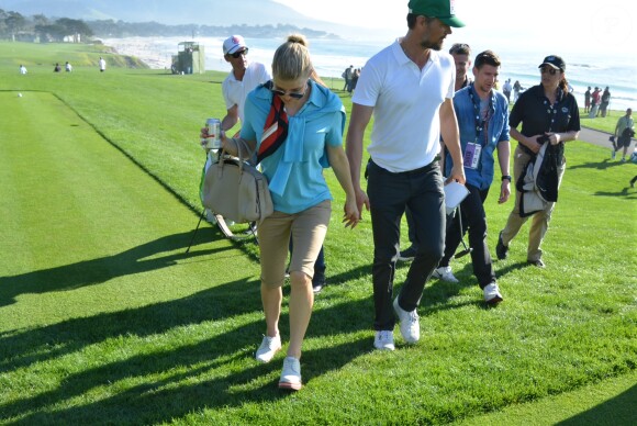 La chanteuse Fergie et son mari Josh Duhamel assistent au tournoi de golf "AT&T Pebble Beach National Pro" à Pebble Beach en Californie. Le 14 février 2015 14/02/2015 - Pebble Beach