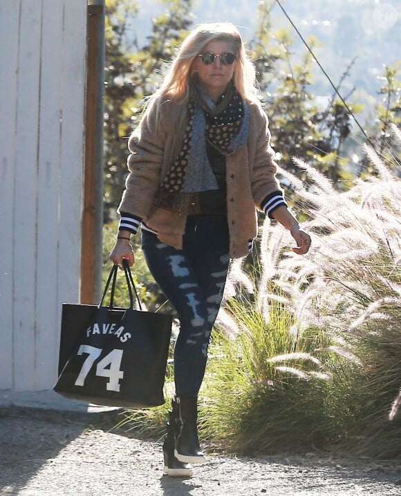 Exclusif - Fergie se rend chez une amie à West Hollywood, le 12 février 2015. For Germany call for price Exclusive - Fergie stops by a friend's house in West Hollywood, California on February 12, 2105.12/02/2015 - West Hollywood