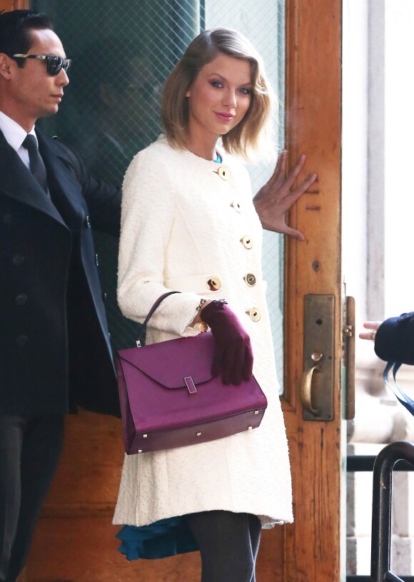 Taylor Swift à la sortie de son appartement à New York, le 17 février 2015 
