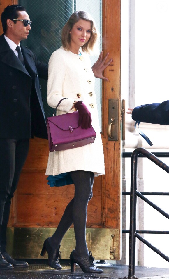 Taylor Swift à la sortie de son appartement à New York, le 17 février 2015 