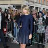 Taylor Swift va à la rencontre de ses fans à la sortie de la BBC Radio 1, le 23 février 2014 à Londres