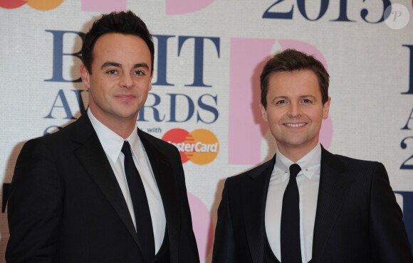 les présentateurs de la soirée Ant & Dec - 35e cérémonie des Brit Awards à l'O2 Arena de Londres, le 25 février 2015.