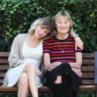 Valeria Bruni-Tedeschi au théâtre avec sa mère Marisa : 'J'adore être avec elle'