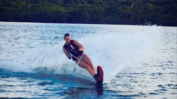 Pauline Ducruet : En maillot au soleil de l'île Maurice, elle s'amuse et savoure