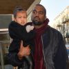 Kanye West et sa fille North à Londres, le 3 mars 2015.
