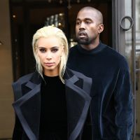 Kim Kardashian change de look : Blond platine, elle se fait rock !