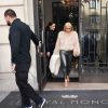 Kim Kardashian quitte le Royal Monceau à Paris, le 7 mars 2015.